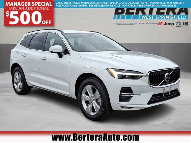2022 Volvo XC60 Momentum AWD photo