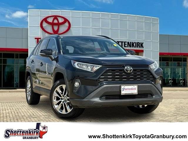 2021 Toyota RAV4 XLE Premium FWD photo