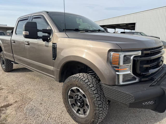 2022 Ford F-350 Super Duty King Ranch 4WD photo