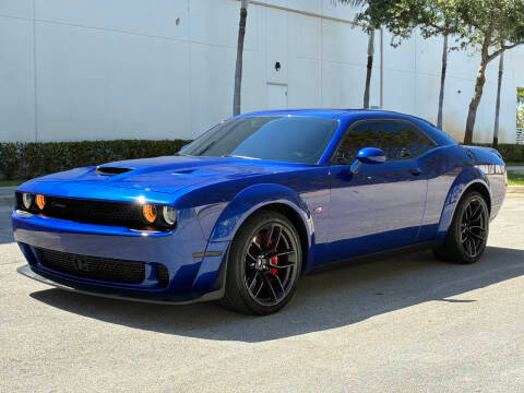 2021 Dodge Challenger R/T Scat Pack Widebody RWD photo