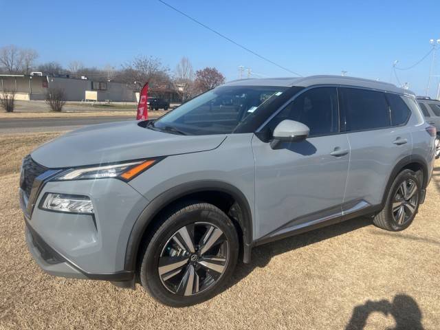 2021 Nissan Rogue SL FWD photo