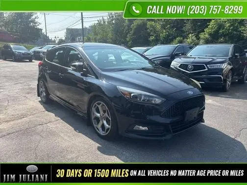 2017 Ford Focus ST FWD photo