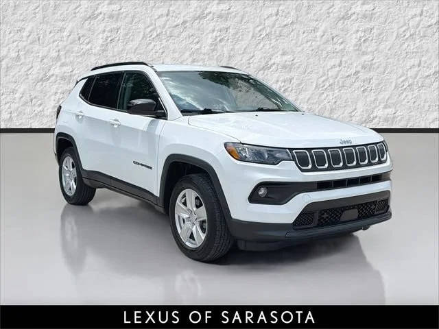2022 Jeep Compass Latitude 4WD photo