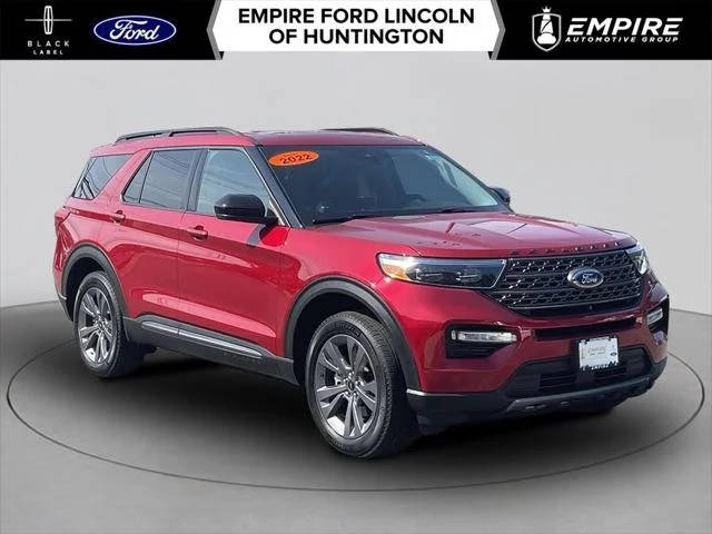 2022 Ford Explorer XLT 4WD photo