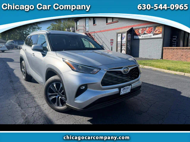 2022 Toyota Highlander Hybrid XLE AWD photo