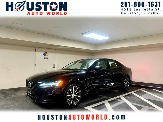 2022 Volvo S60 Momentum FWD photo