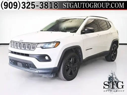 2022 Jeep Compass Latitude 4WD photo