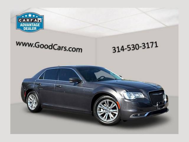 2021 Chrysler 300 Touring L RWD photo