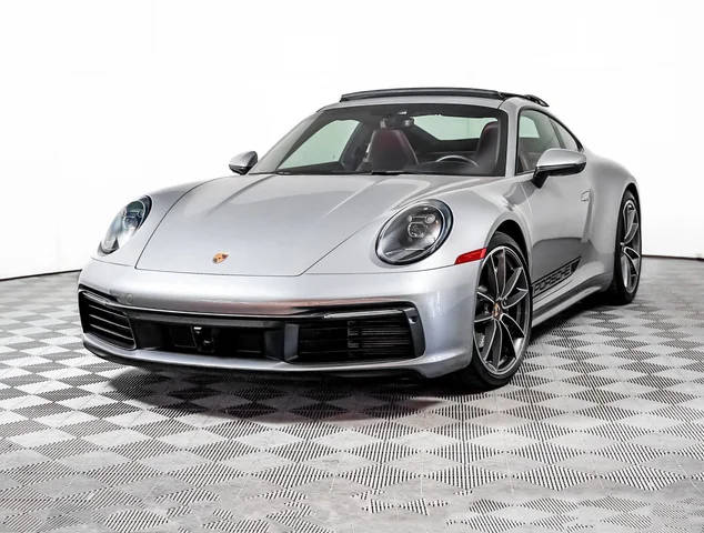 2022 Porsche 911 Carrera RWD photo