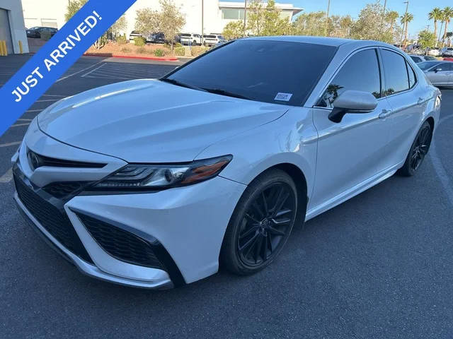 2022 Toyota Camry XSE FWD photo