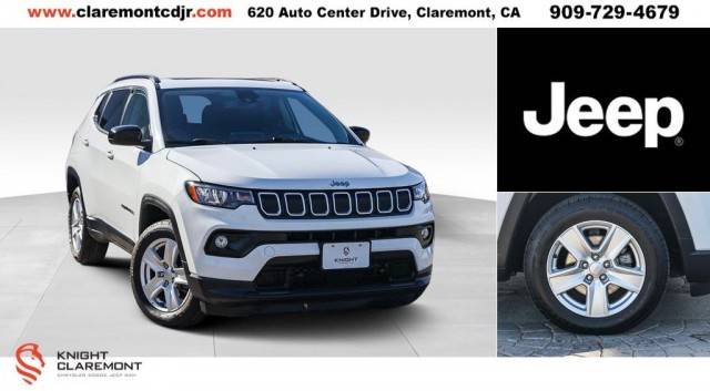 2022 Jeep Compass Latitude 4WD photo