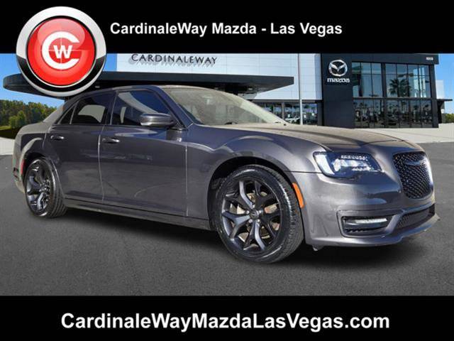 2021 Chrysler 300 Touring L RWD photo