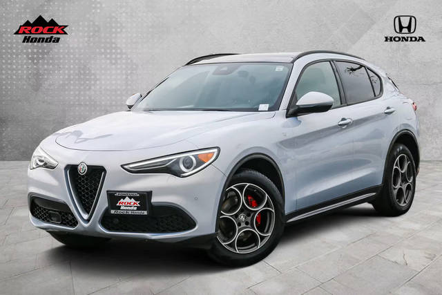 2022 Alfa Romeo Stelvio Ti AWD photo