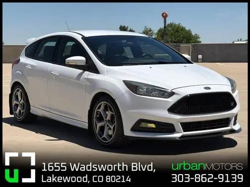 2015 Ford Focus ST FWD photo