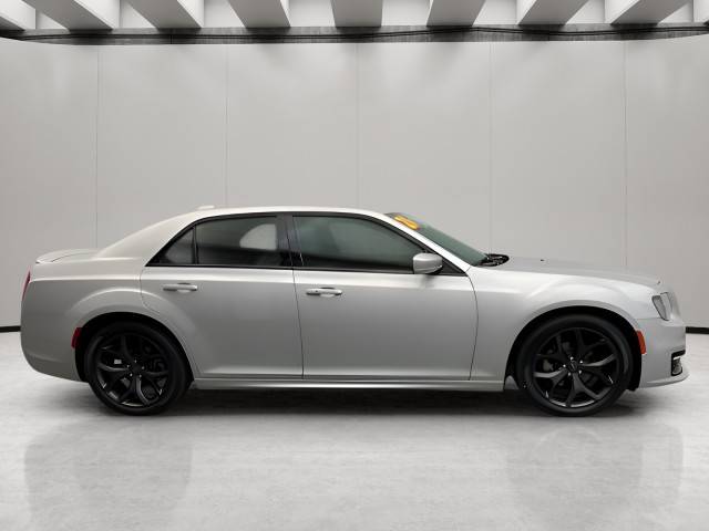 2021 Chrysler 300 300S RWD photo