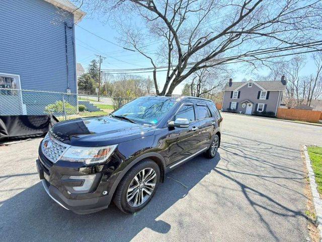 2016 Ford Explorer Platinum 4WD photo