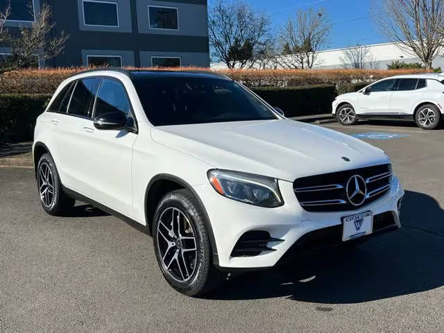 2019 Mercedes-Benz GLC-Class GLC 300 AWD photo