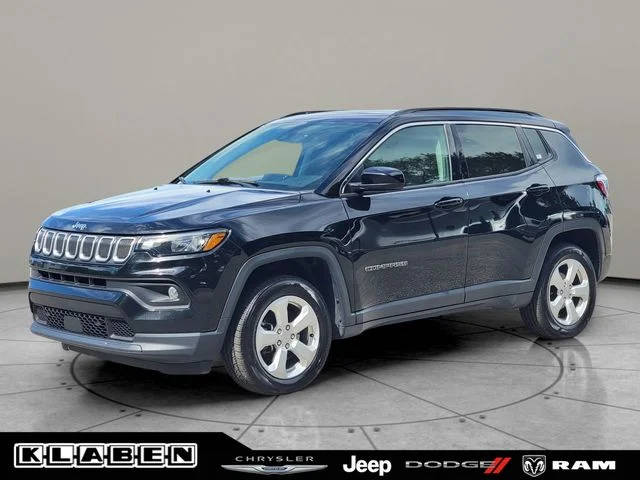 2022 Jeep Compass Latitude 4WD photo