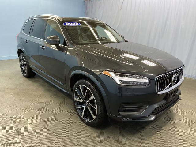 2022 Volvo XC90 Momentum AWD photo