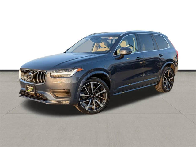 2022 Volvo XC90 Momentum AWD photo