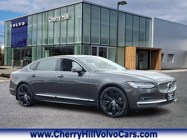 2022 Volvo S90 Inscription AWD photo