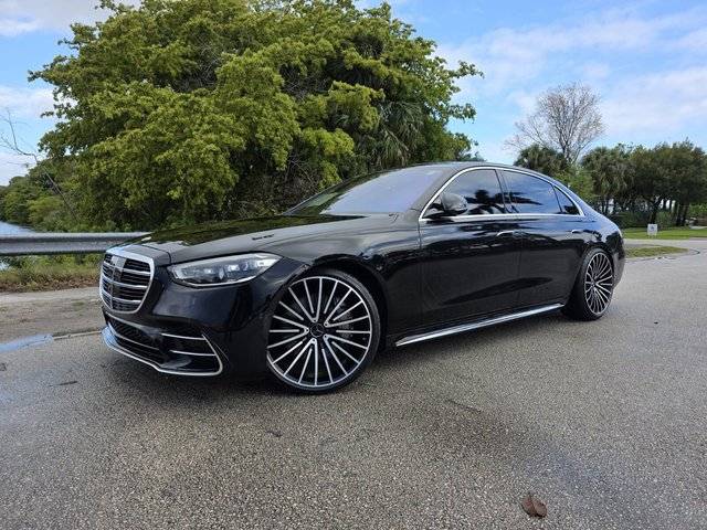 2022 Mercedes-Benz S-Class S 500 AWD photo