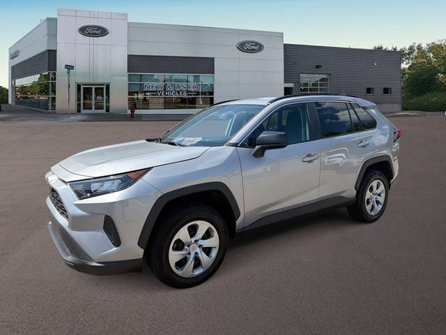 2021 Toyota RAV4 LE FWD photo