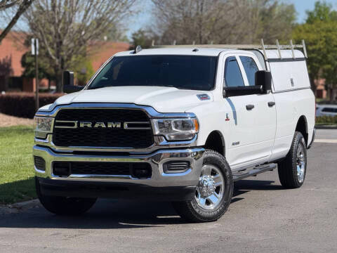2022 Ram 3500 Tradesman 4WD photo