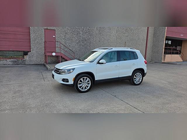 2015 Volkswagen Tiguan SE FWD photo