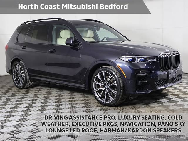 2022 BMW X7 M50i AWD photo