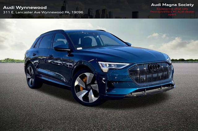 2022 Audi e-tron Premium Plus AWD photo