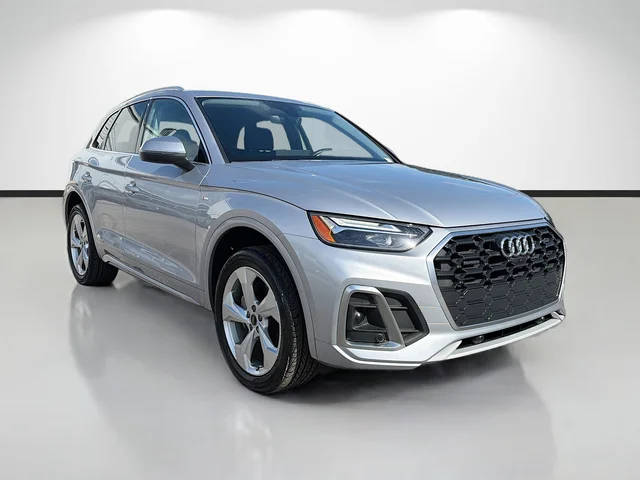 2022 Audi Q5 S line Premium Plus AWD photo