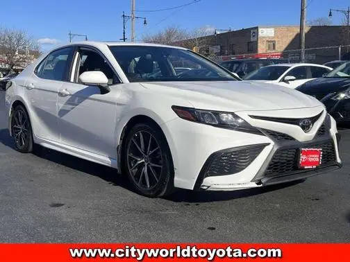 2022 Toyota Camry SE AWD photo