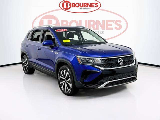 2022 Volkswagen Taos SE AWD photo