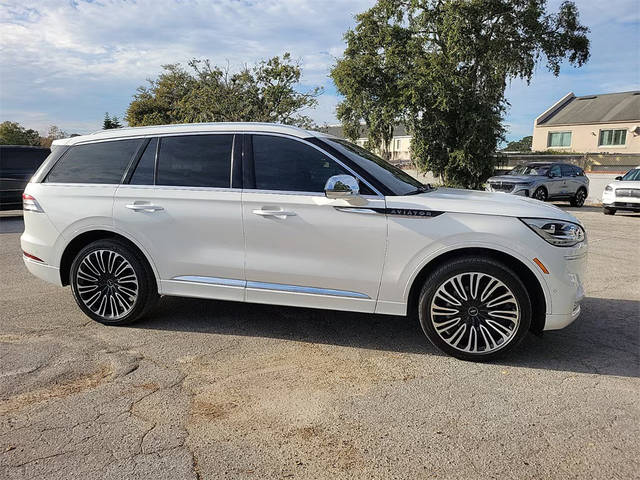 2022 Lincoln Aviator Black Label AWD photo