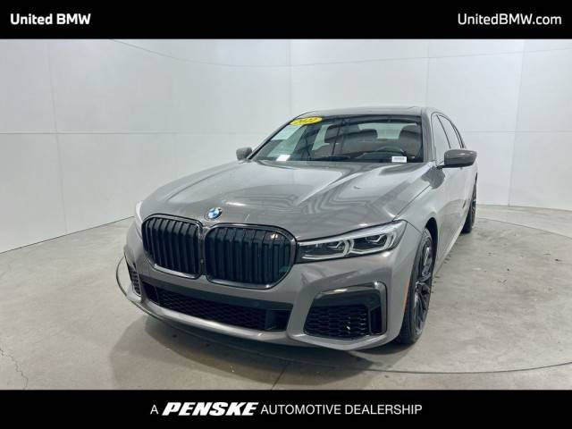 2022 BMW 7 Series 740i RWD photo