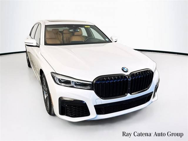 2022 BMW 7 Series 750i xDrive AWD photo