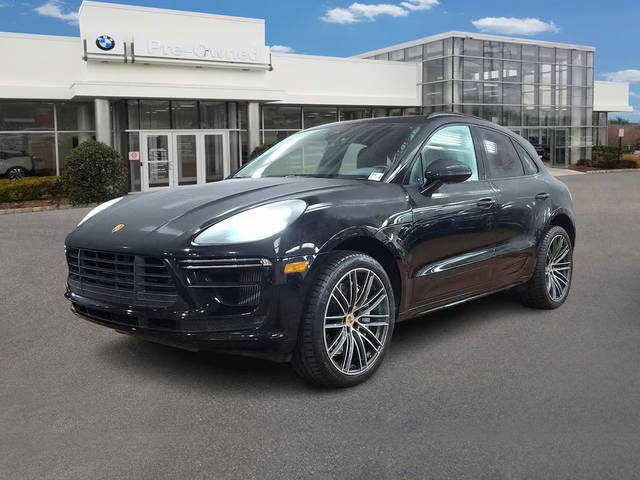 2021 Porsche Macan Turbo AWD photo