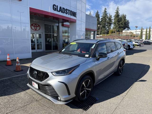 2022 Toyota Highlander XSE AWD photo