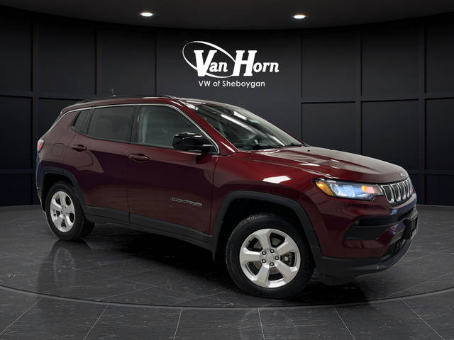 2022 Jeep Compass Latitude 4WD photo