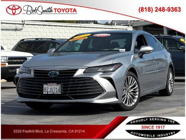 2022 Toyota Avalon Hybrid Limited FWD photo