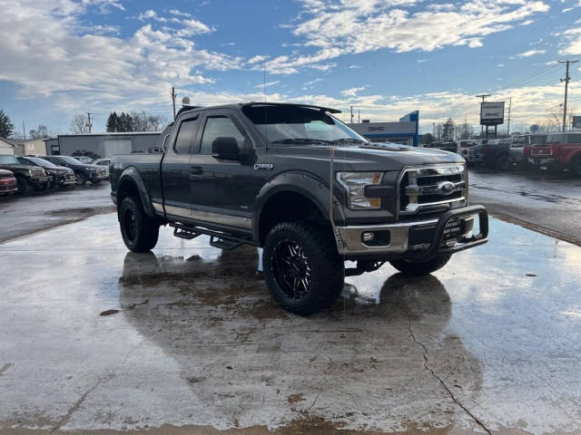 2017 Ford F-150 XLT 4WD photo