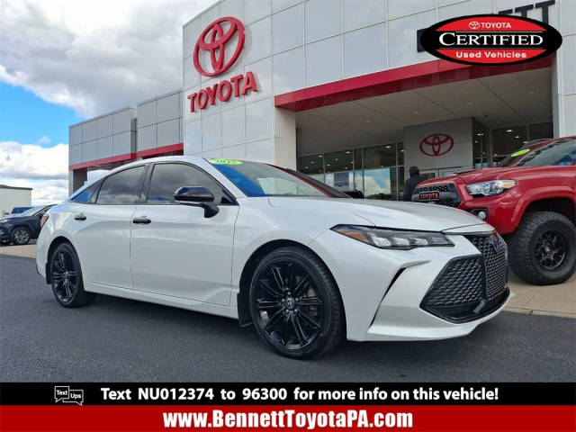 2022 Toyota Avalon Hybrid XSE Nightshade FWD photo