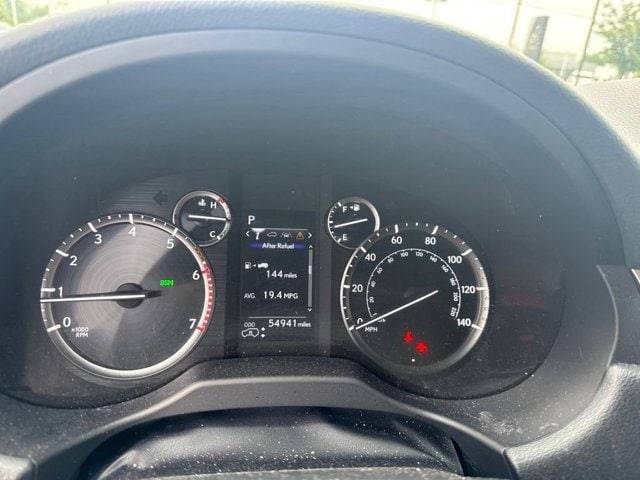 2022 Lexus GX GX 460 Luxury 4WD photo