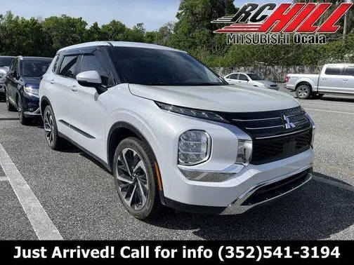 2022 Mitsubishi Outlander ES FWD photo