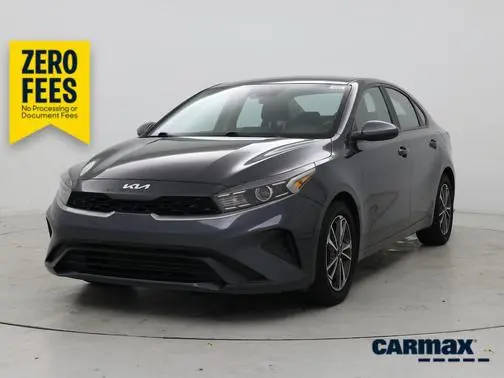 2022 Kia Forte LXS FWD photo
