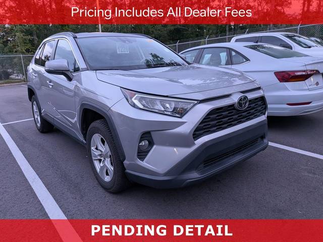 2021 Toyota RAV4 XLE FWD photo