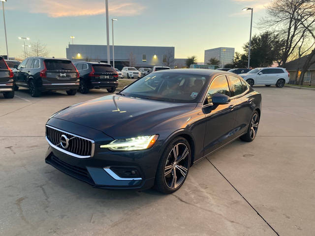 2022 Volvo S60 Inscription AWD photo