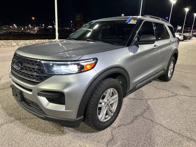 2022 Ford Explorer XLT 4WD photo