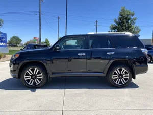 2022 Toyota 4Runner Limited 4WD photo